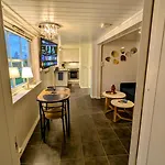Apartament Exclusive And Cosy! Sea And Mountian View - Superfast Wifi, Washer And Included *