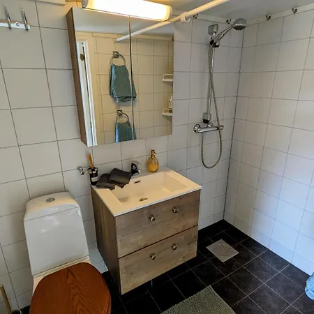 Exclusive And Cosy! Sea And Mountian View - Superfast Wifi, Washer And Included Leilighet *
