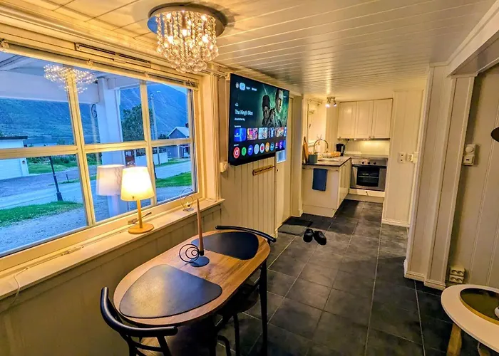 Exclusive And Cosy! Sea And Mountian View - Superfast Wifi, Washer And Included Appartement