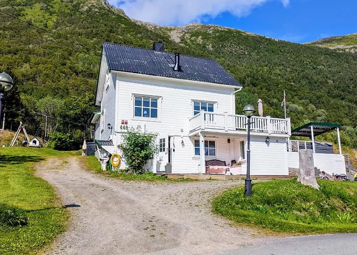 Exclusive And Cosy! Sea And Mountian View - Superfast Wifi, Washer And Included * Сортланн