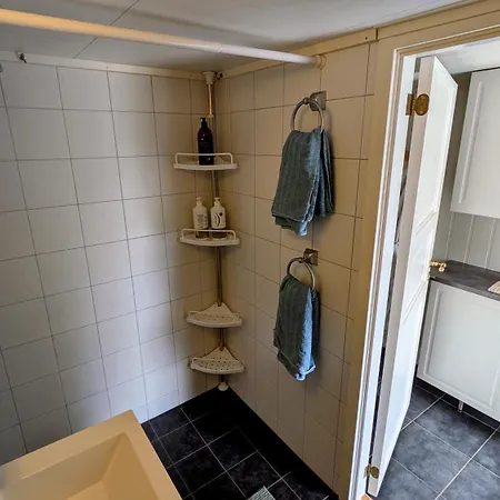 Exclusive And Cosy! Sea And Mountian View - Superfast Wifi, Washer And Included Apartamento